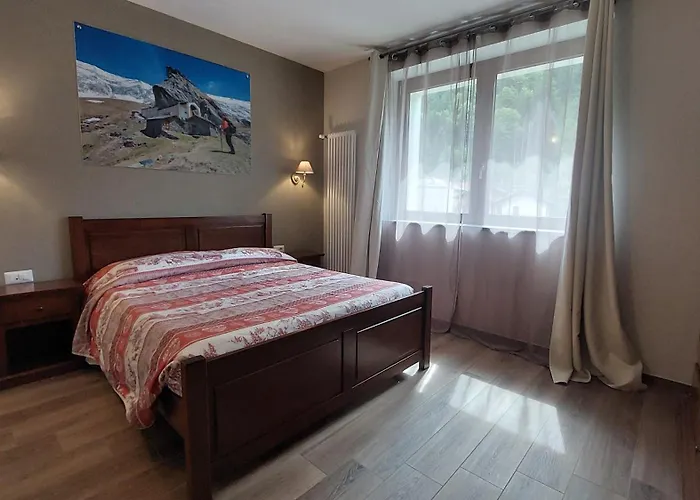 Hotel Della Luna Ronco Canavese